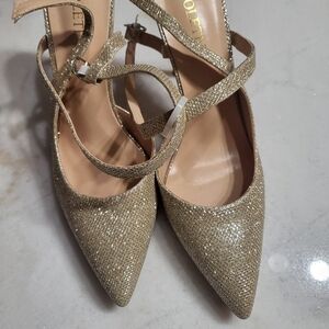 Coleter shimmering Gold Women's Heels 4" Long‎ Pre-own